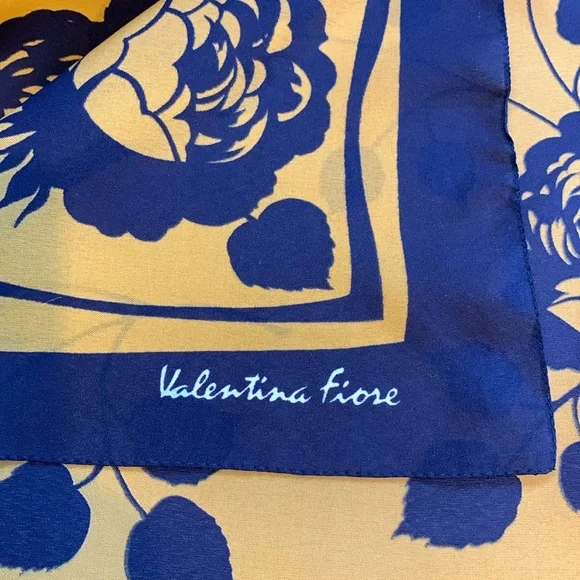 Valentina Fiore Floral Scarf - Picture 8 of 14